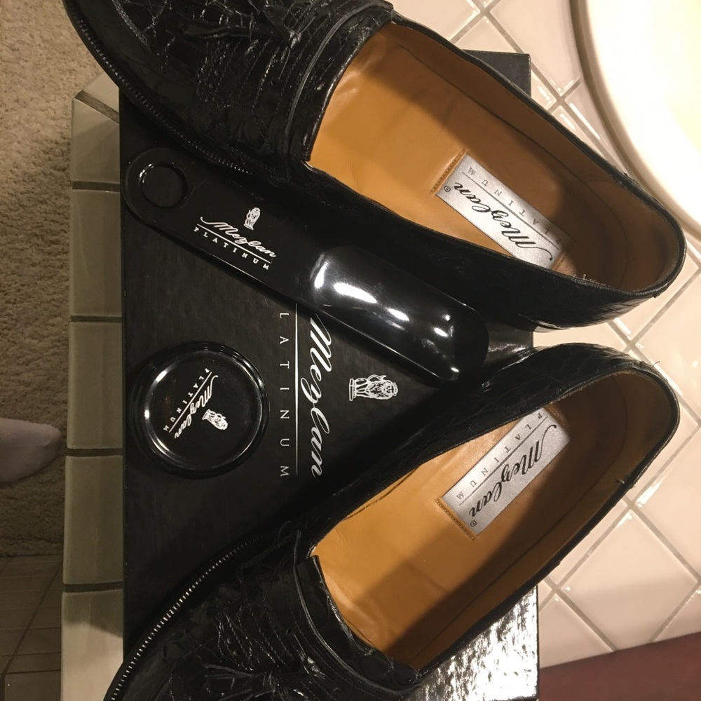 Men’s alligator loafers